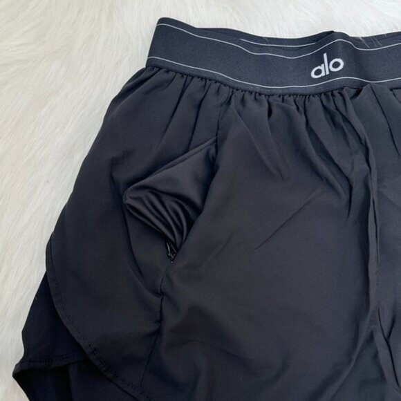 Alo Black Double Layer Sports Shorts Women's Size M - Picture 7 of 9